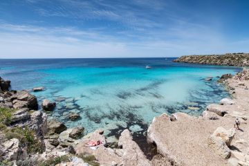 Cala Azzurra: relax e colori da sogno