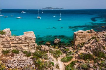 Isole Egadi vacanze in un giorno: itinerario perfetto in gommone - 1